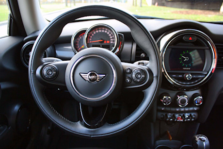 Essai routier : Mini Cooper 3 portes 2019 Body Image