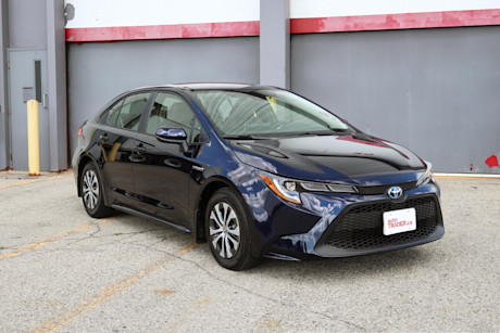 Editorial 2021 toyota corolla hybrid w premium package 02 jm