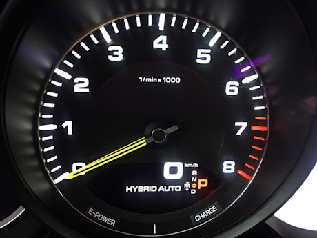 Editorial 2019 porsche cayenne e hybrid 23 lw