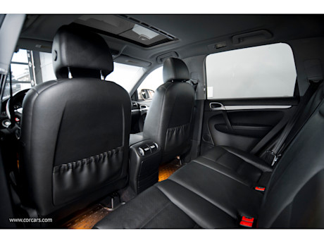 Editorial 2005 porsche cayenne safari fotw cd 250515 27