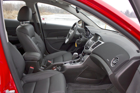 Editorial 2014 chevrolet cruze rs turbo jw 06