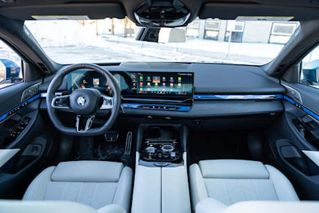 2026 BMW 540i - TD - JW - 260209 - 24