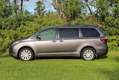 Editorial 2016 toyota sienna 05 ts