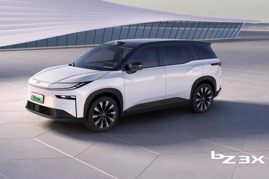 deze-goedkope-elektrische-toyota-is-razend-populair-in-china-2025-03