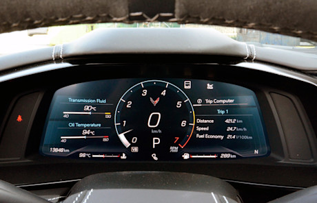 Editorial 2021 chevrolet corvette stingray convertible 3lt 34 va fr