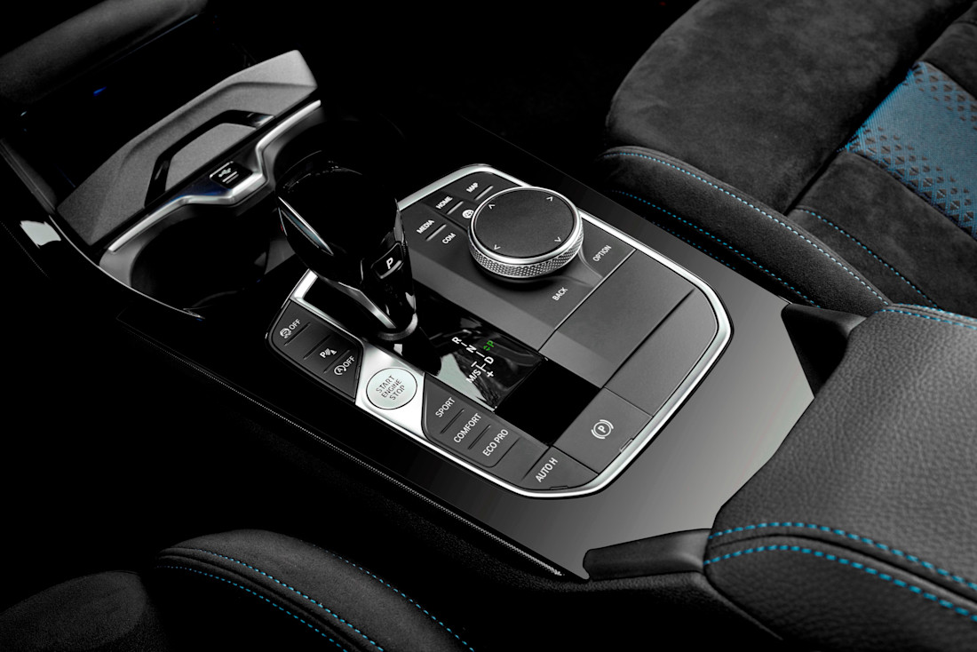 P90349594_highRes_the-all-new-bmw-1-se.jpg