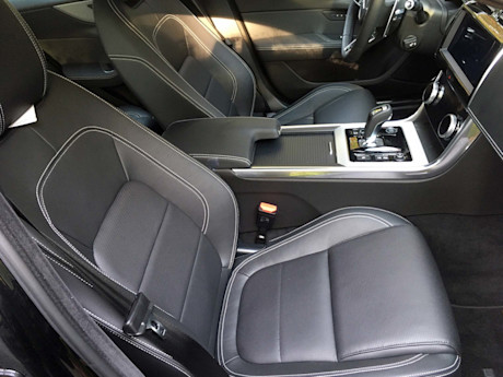 Editorial 2020 jaguar xe p300 r dynamic 11 pb