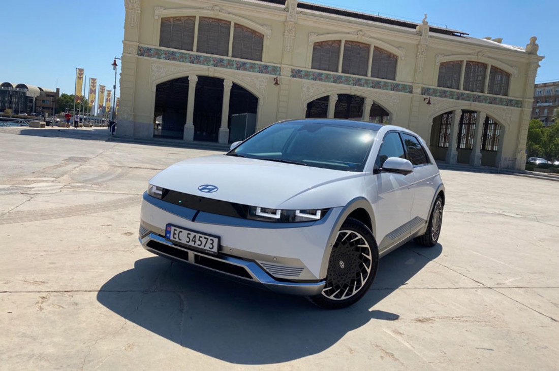 ECOMOV 2021 - IONIQ 5 MARINA.jpg