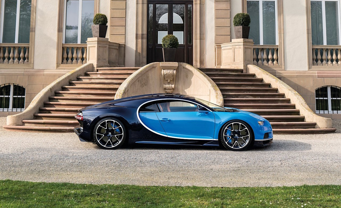 bugatti-chiron-side