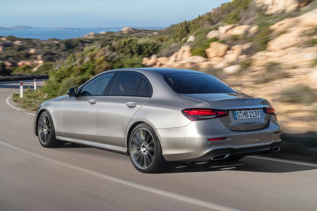 Mercedes-Benz-E-Class-2021-1280-16.jpg
