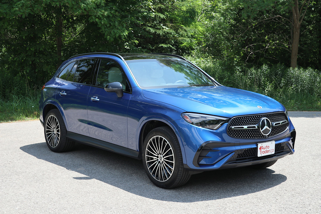2025 Mercedes-Benz GLC 350e Review Image