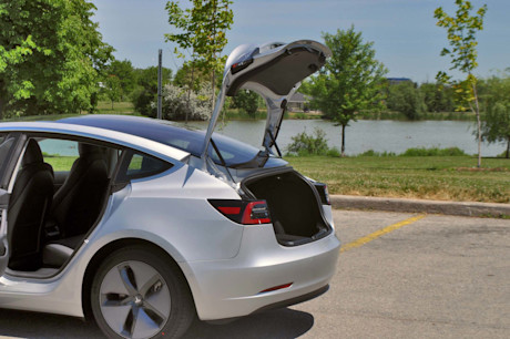 Editorial 2018 tesla model 3 10 mb
