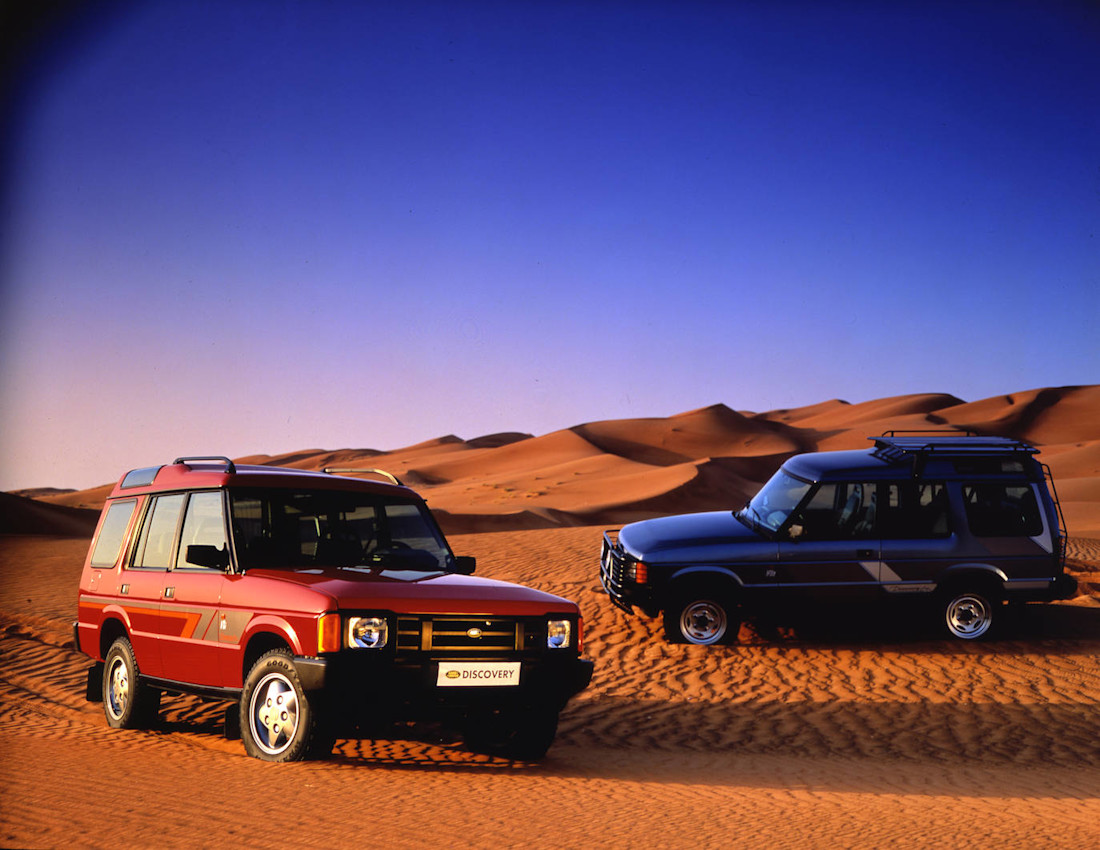 00-Discovery1-3dr-5drInDesert.jpg