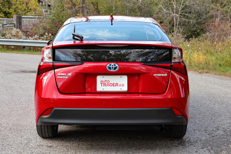 Editorial 2021 toyota prius technology advanced awd e 08 jm