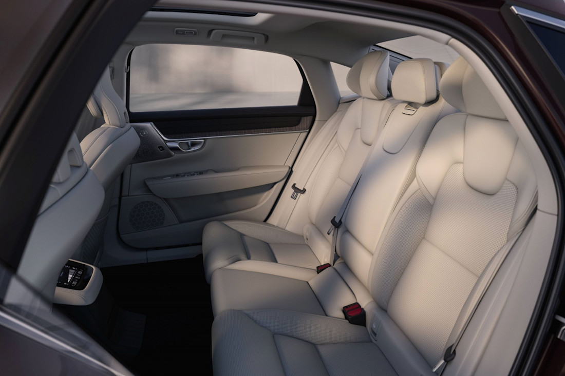 volvo-s90-2025-interior (5).jpg