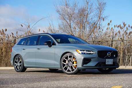 Editorial 2024 volvo v60 recharge t8 awd polestar engineered td 240227 05 jl