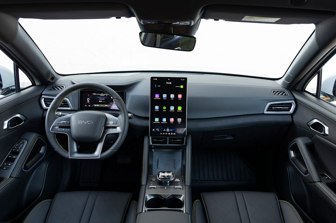 BYD-ATTO-2-2025-interior (5).jpg