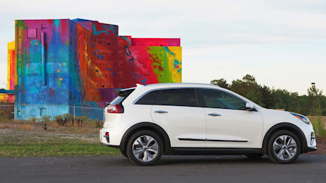 Editorial 2019 kia niro ev sx touring 06 jp