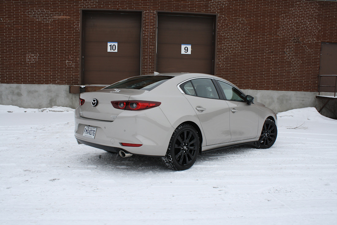 Editorial 2025 mazda3 td db 250318 45