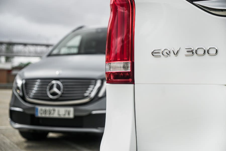 primera-prueba-mercedes-eqv.7500.jpg