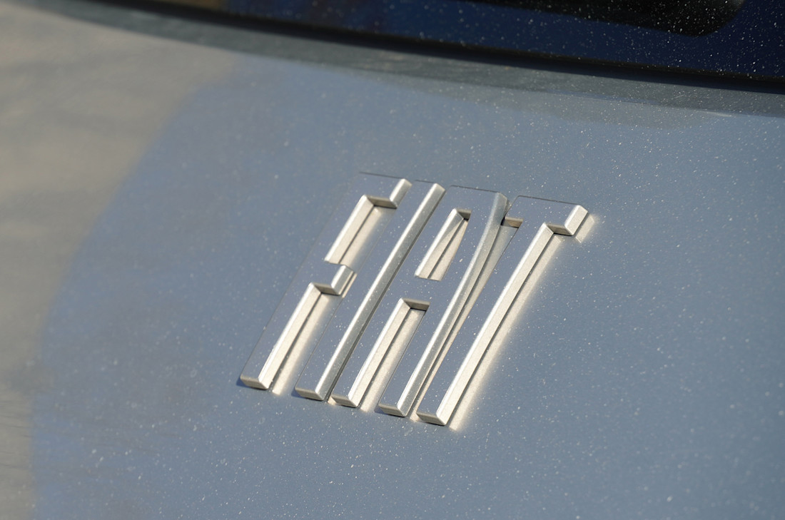 2025 Fiat 500e Griogio Armani - TD - VA - 260404 - 7.jpg