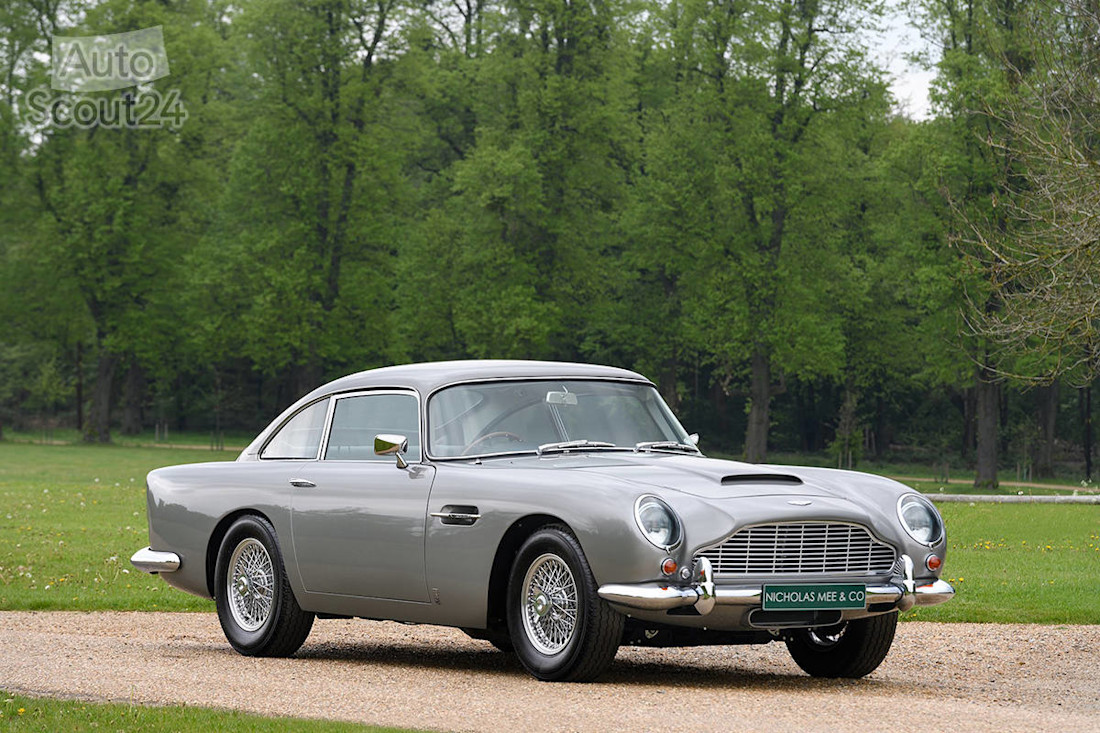 Aston-DB5-11.jpg
