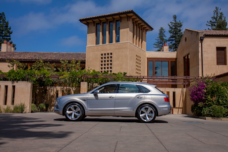 Editorial bentayga hybrid 4