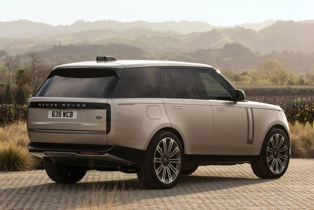 1f0GxKhprSemCWohq3Gl59-2cde4381556651fa53b39bf9098dff84-land-rover-range-rover-side-1100