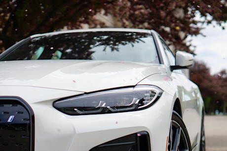 Editorial 2022 bmw i4 edrive40 10 jl