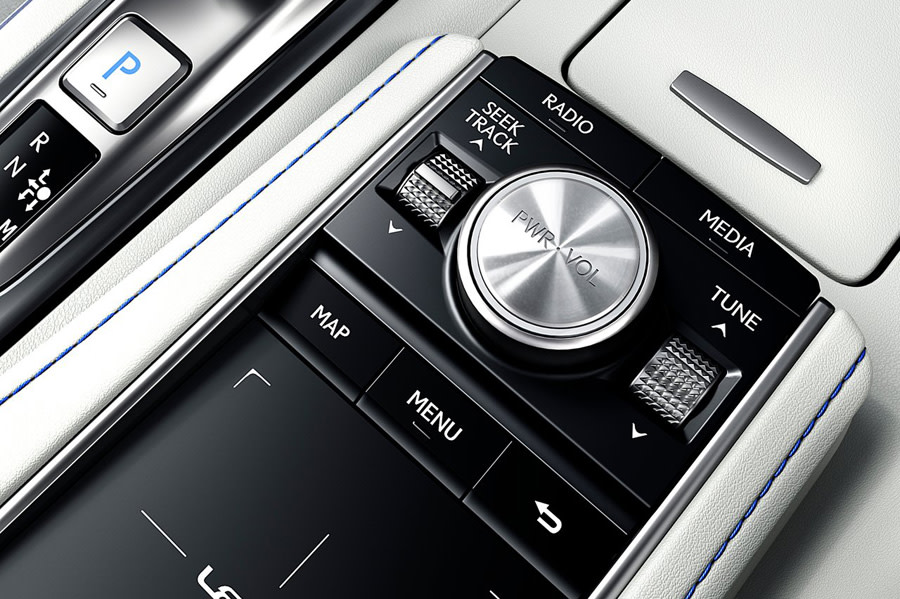 Lexus-LC_500_Convertible-2021-1280-3f.jpg