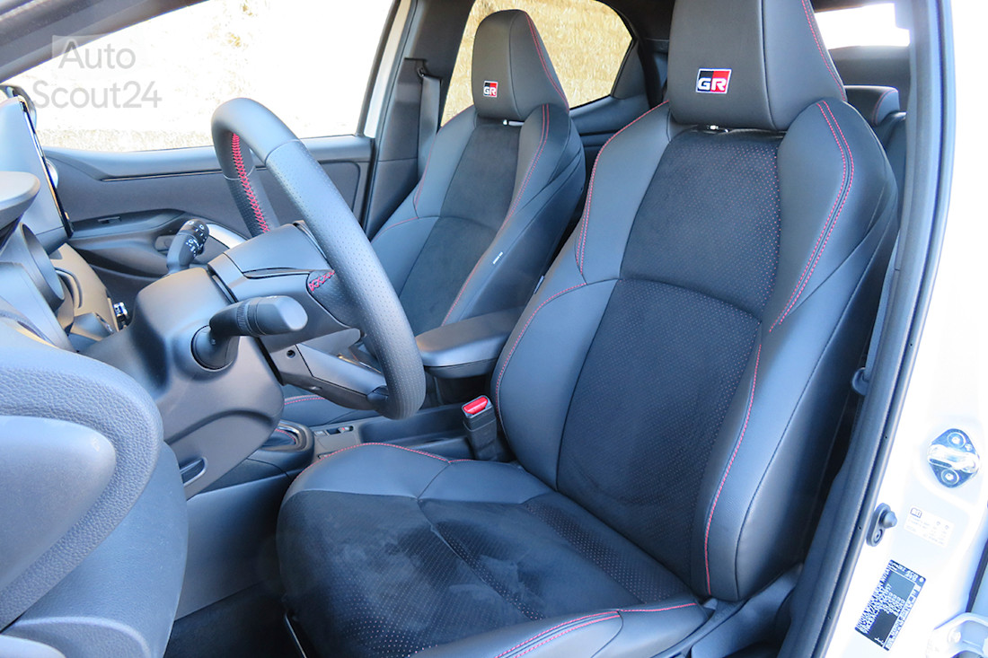 21_toyota yaris gr.JPG