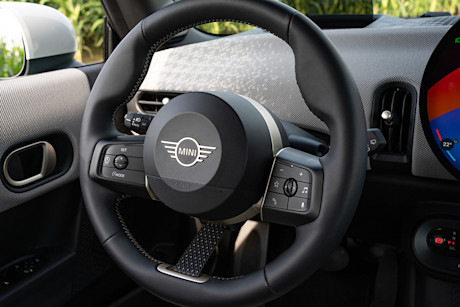 Editorial 2025 mini cooper s 3 door td jw 240903 35