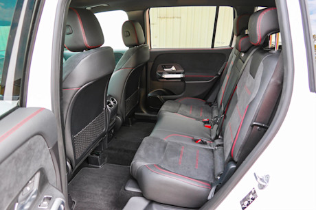 Editorial 2021 mercedes benz glb 250 4matic 14 jm