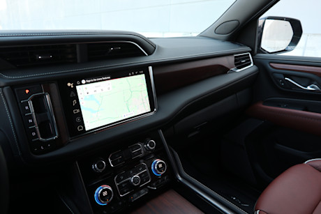 Editorial 2024 gmc yukon denali ultimate 16