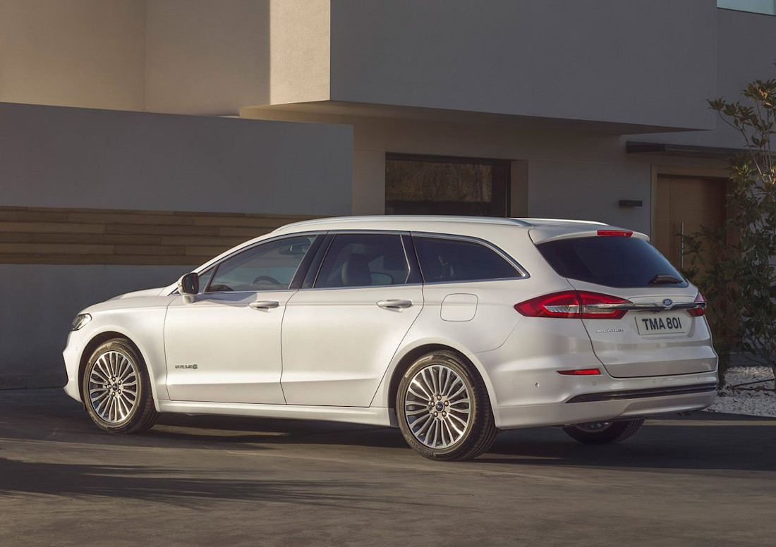 Ford-Mondeo_Wagon_Hybrid-2019-1280-06.jpg