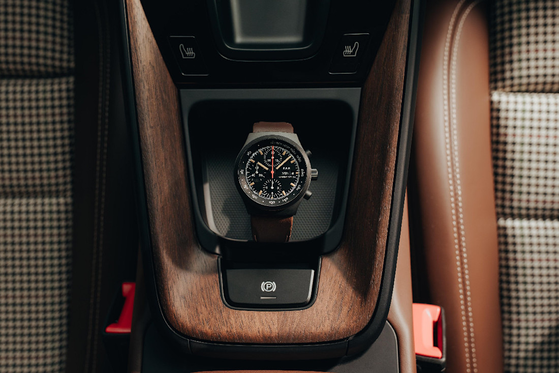 911-GT3-90-F-A-porsche-2025 (26).jpg