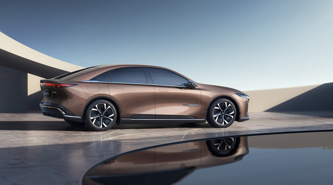 mazda-ez-6-is-een-plaatje-maar-staat-in-europa-al-met-1-0-achter-2024-03.jpg