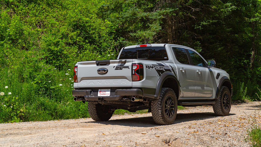 2026 Ford Ranger Raptor v Toyota Tacoma TRD Pro - Comp - KP - 261009 - 2.jpg