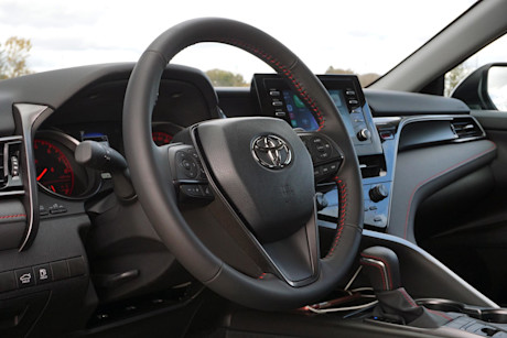 Editorial 2022 toyota camry xse v6 trd 26 di