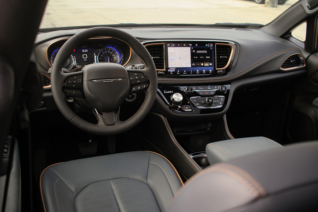 2027 Chrysler PAcifica - TD - CT - 261005 - 6.jpg