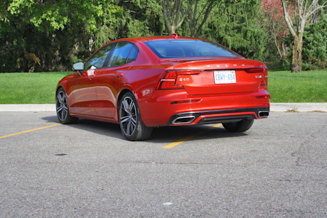 Premier essai : Volvo S60 et V60 2019 Body Image