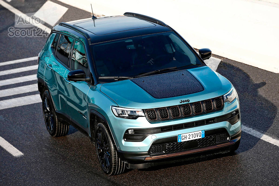 01_Jeep®-Compass-e-Hybrid.jpg