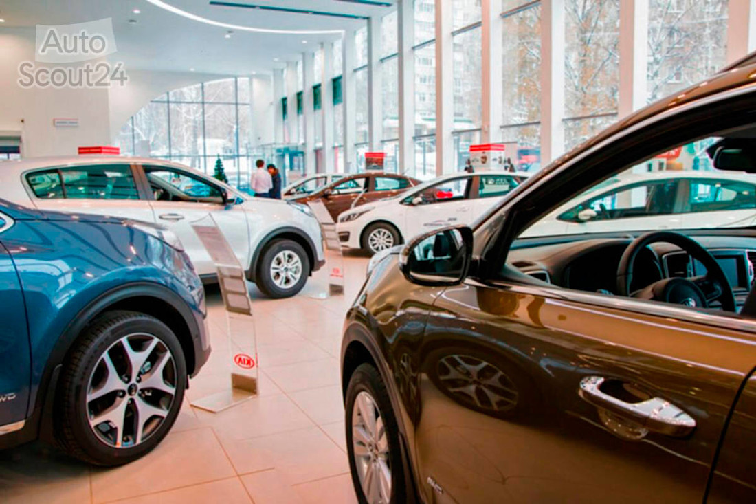 Las matriculaciones volvieron a caer en junio mientras los eléctricos ganan mercado