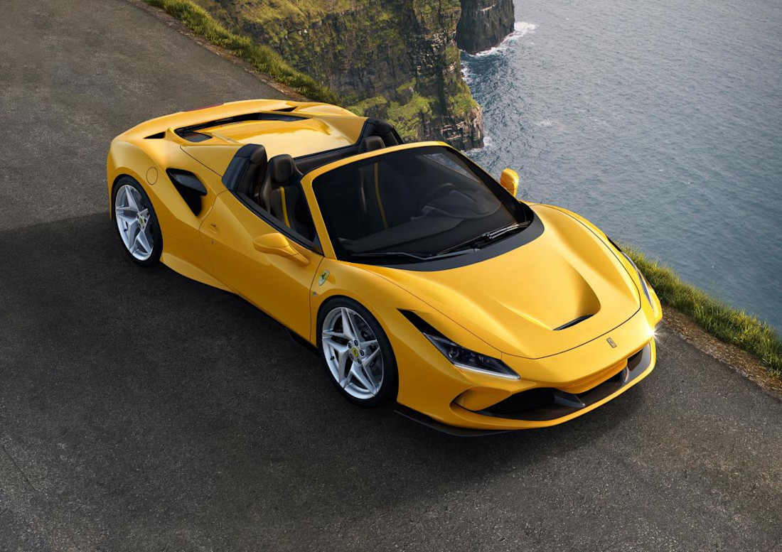 Ferrari F8 Spider_01.jpg