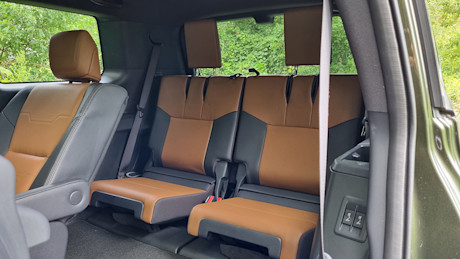Lexus GX550 2024 : essai routier Body Image