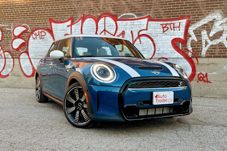 Editorial 2022 mini cooper s 5 door premierplus 02 ct