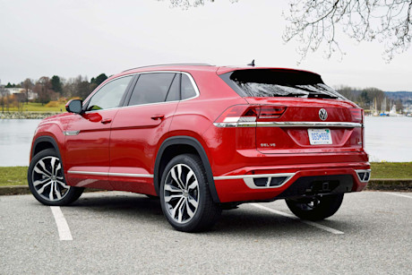 Editorial 2020 volkswagen atlas cross sport 05 sha
