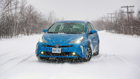Editorial 2020 toyota prius technology awd e 02 jp