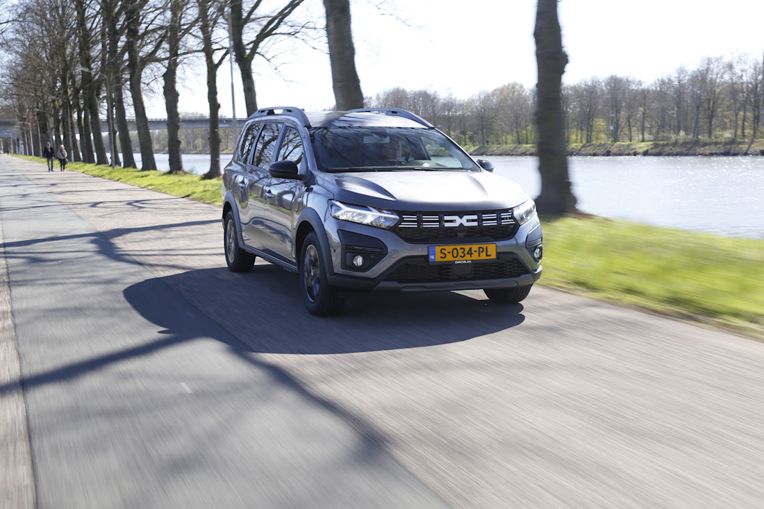 deze-suvs-met-7-zitplaatsen-zijn-goedkoper-dan-de-volkswagen-tayron-2024-09.jpg