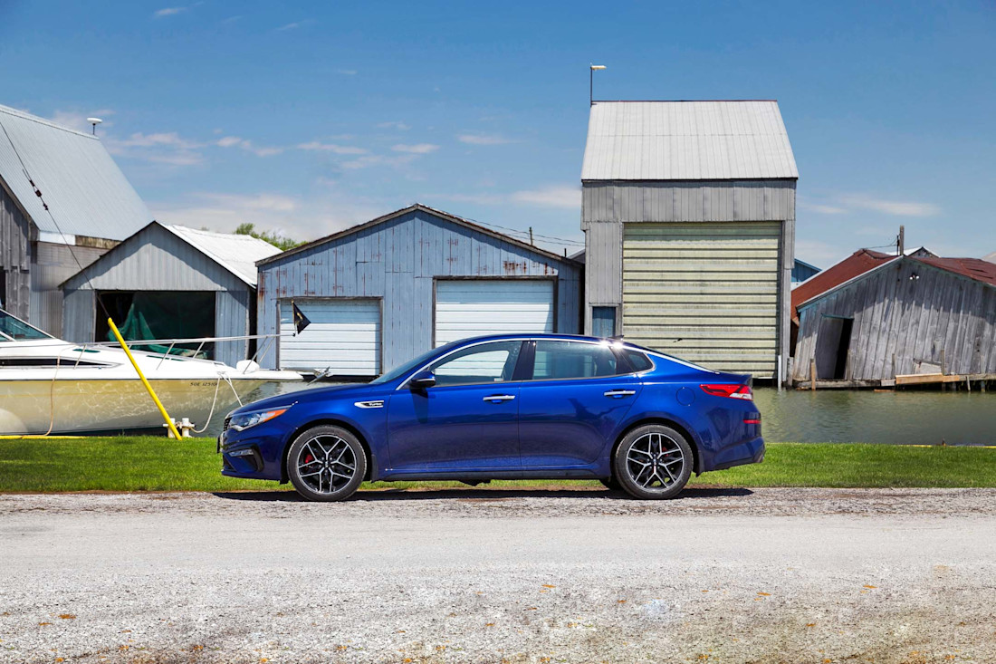 Editorial 2019 kia optima sxl turbo 03 jw